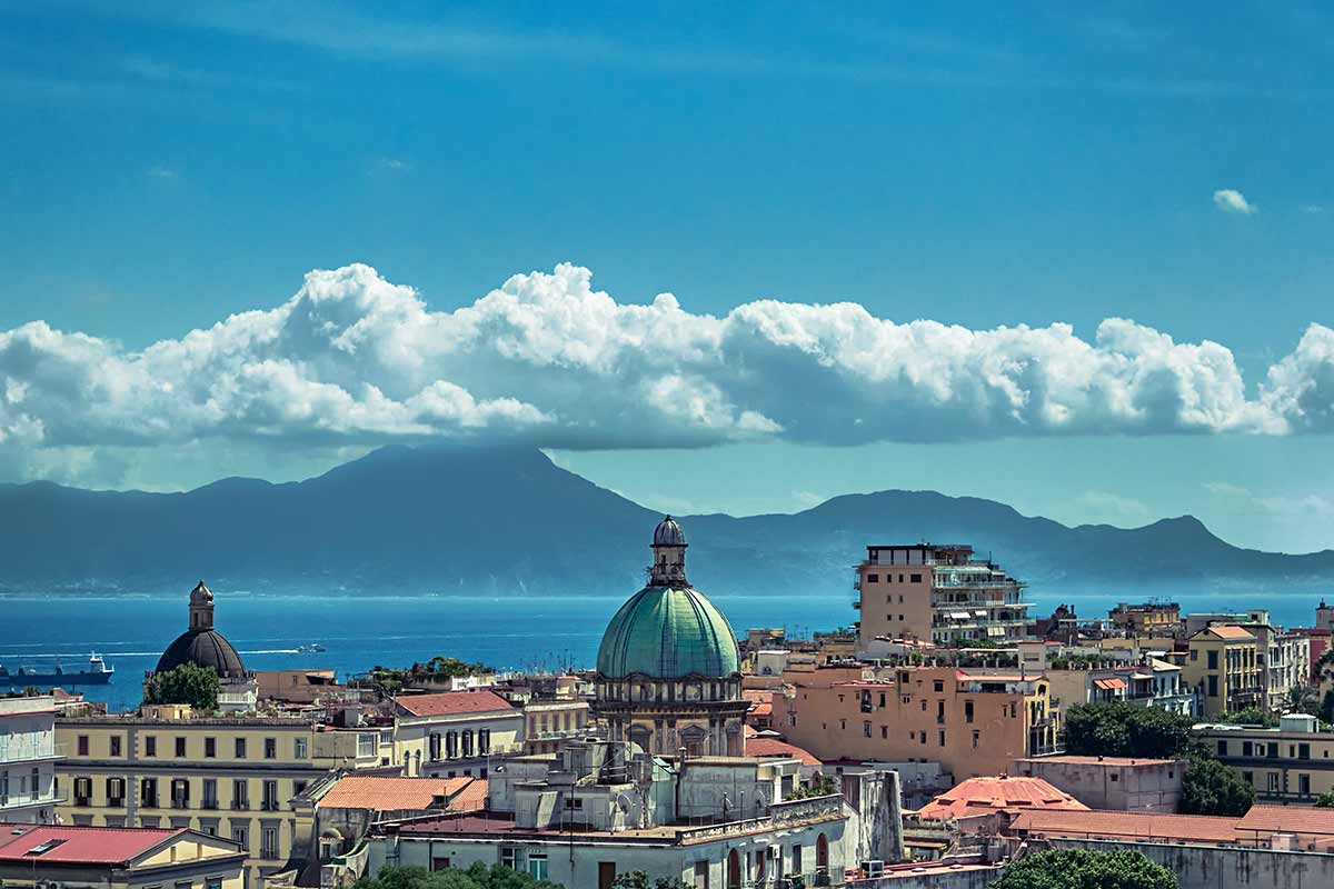 Pizzofalcone, Napoli